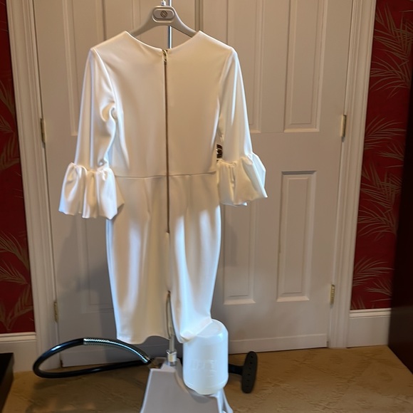 Betsy Adam cream dress with gold zipper detail at kick pleat - Picture 2 of 4